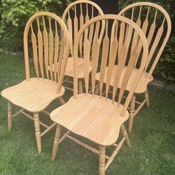 Natural Wood Armless High Back Dining Kitchen Chairs Spindle Back Set of  4 