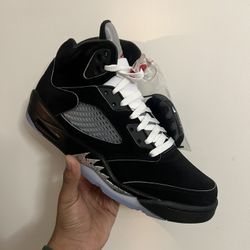 Jordan 5 Retro OG 'Black Metallic Reimagined'