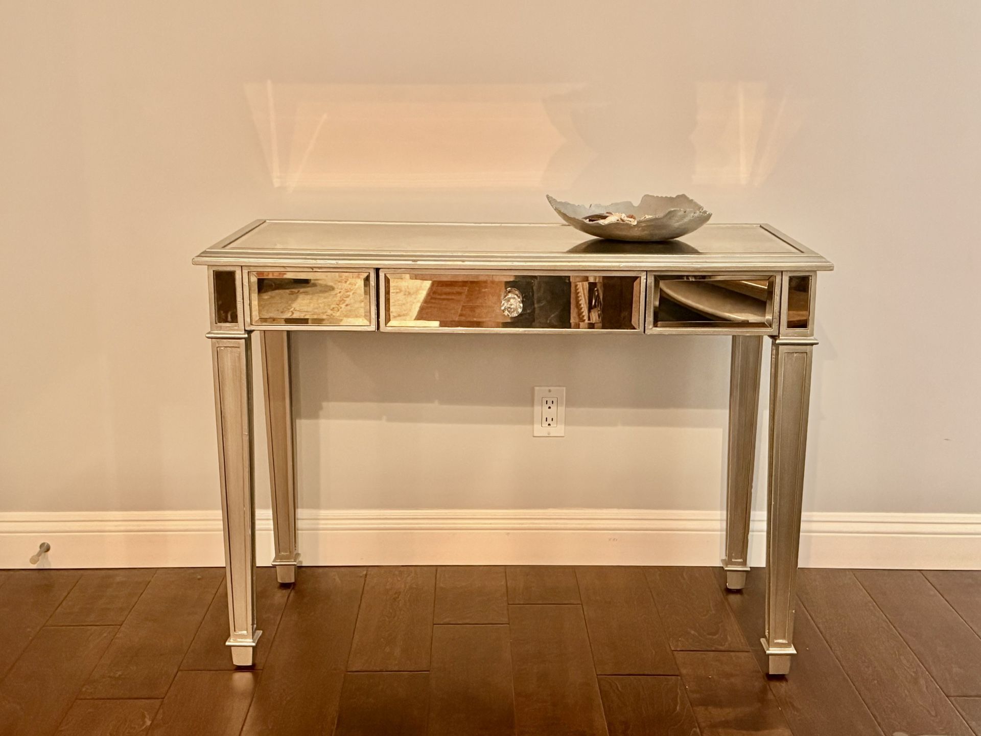 Desk - Mirror Styled