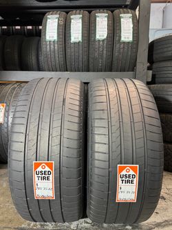 (2) 285/35/22 Bridgestone