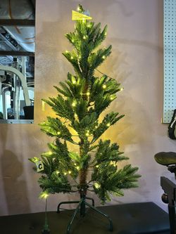 4 Ft Lit Christmas Tree