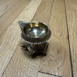 SATVIK 8 Pc Brass Kuber Turtle Diya for Diwali Decoration Handmade Oil Lamp with Golden Engraved Virgin Brass Metal Diwali Diya Vilakku for Puja Pooj