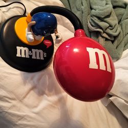 M's M's Desktop Lamp