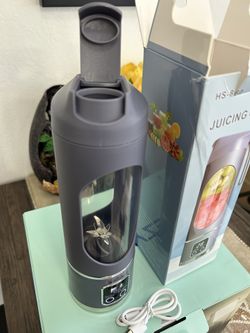 Electronic Portable Juicing Cup! Brand New