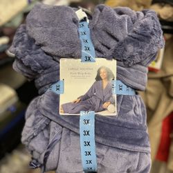 Women’s Plush Robe