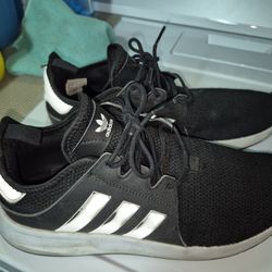 Adidas Shoes Sz 9.5