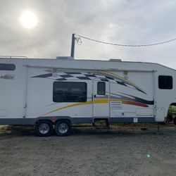 2005 Fleetwood Gearbox Part Out