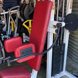 Side Deltoid Machine 