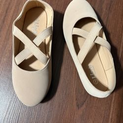 Girls flats