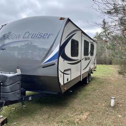 2016 Cruiser RV Shadow Cruiser 