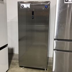 Midea Upright Freezer 