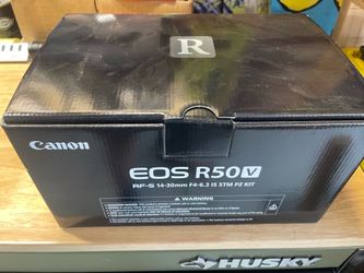 EOS R50 V + RF-S14-30mm F4-6.3 IS STM PZ Lens Kit