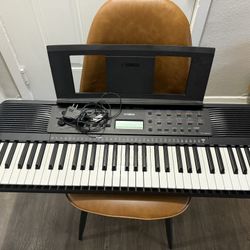 Yamaha PSR-E273
