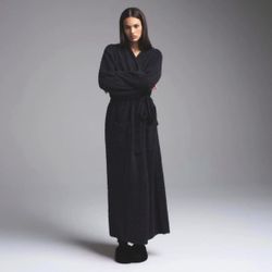 SKIMS RARE 👀 Cozy Knit Unisex  Robe in Onyx NWT