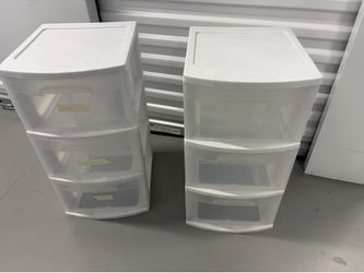 Plastic drawers
