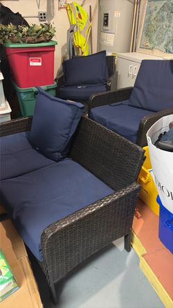 Wicker Patio Chairs with Navy Cushions – Set of 3