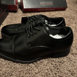 Brand new Van Heusen shoes