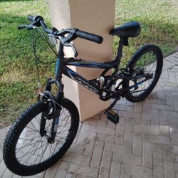 Hyper 20 inch 7 Speed Shocker Full Suspension Mountain Bike.