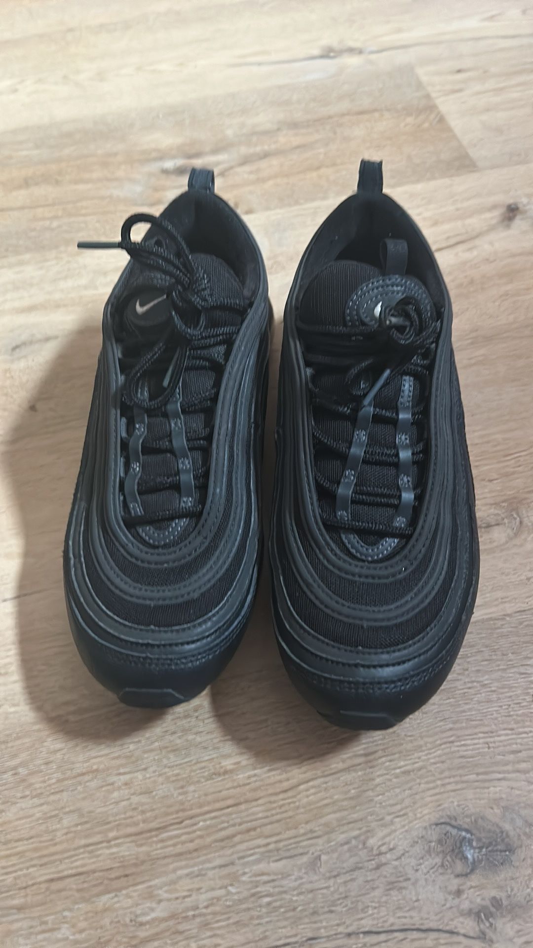 Men’s Size 10 Nike Air Max 97
