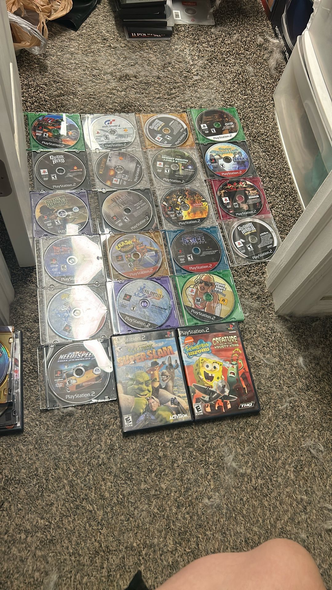 Lot of 32 playstation 2 (ps2) games