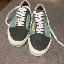 Vans shoes