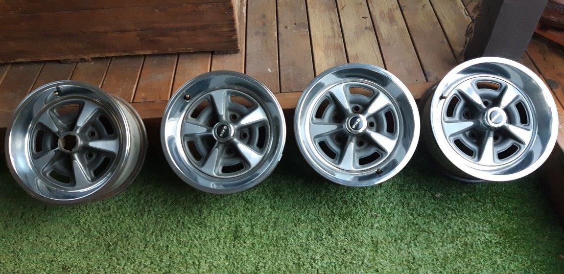 Pontiac Rally Rims 15x6 5x5