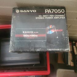 Sanyo 50wx50w  Stereo power amplifier