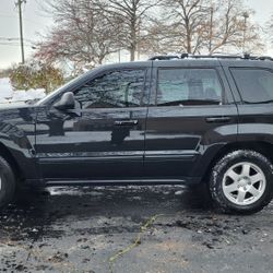 2009 Jeep Grand Cherokee Laredo 4x4 