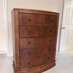 5-drawer Wood Dresser