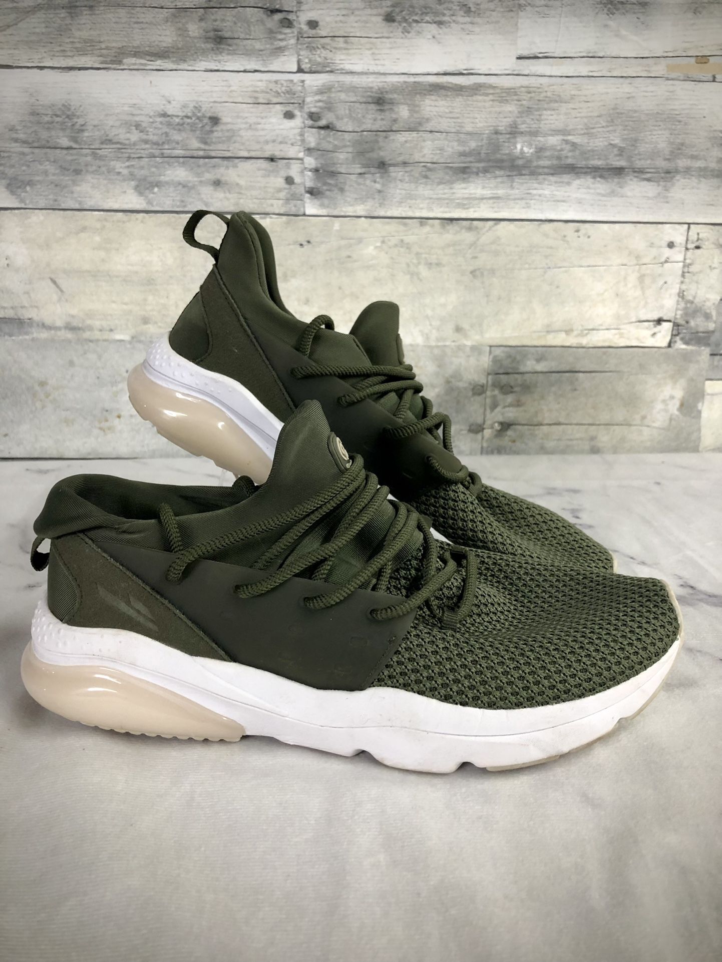 Men’s Champion C9 Olive Green Shoes (Size 9 1/2)