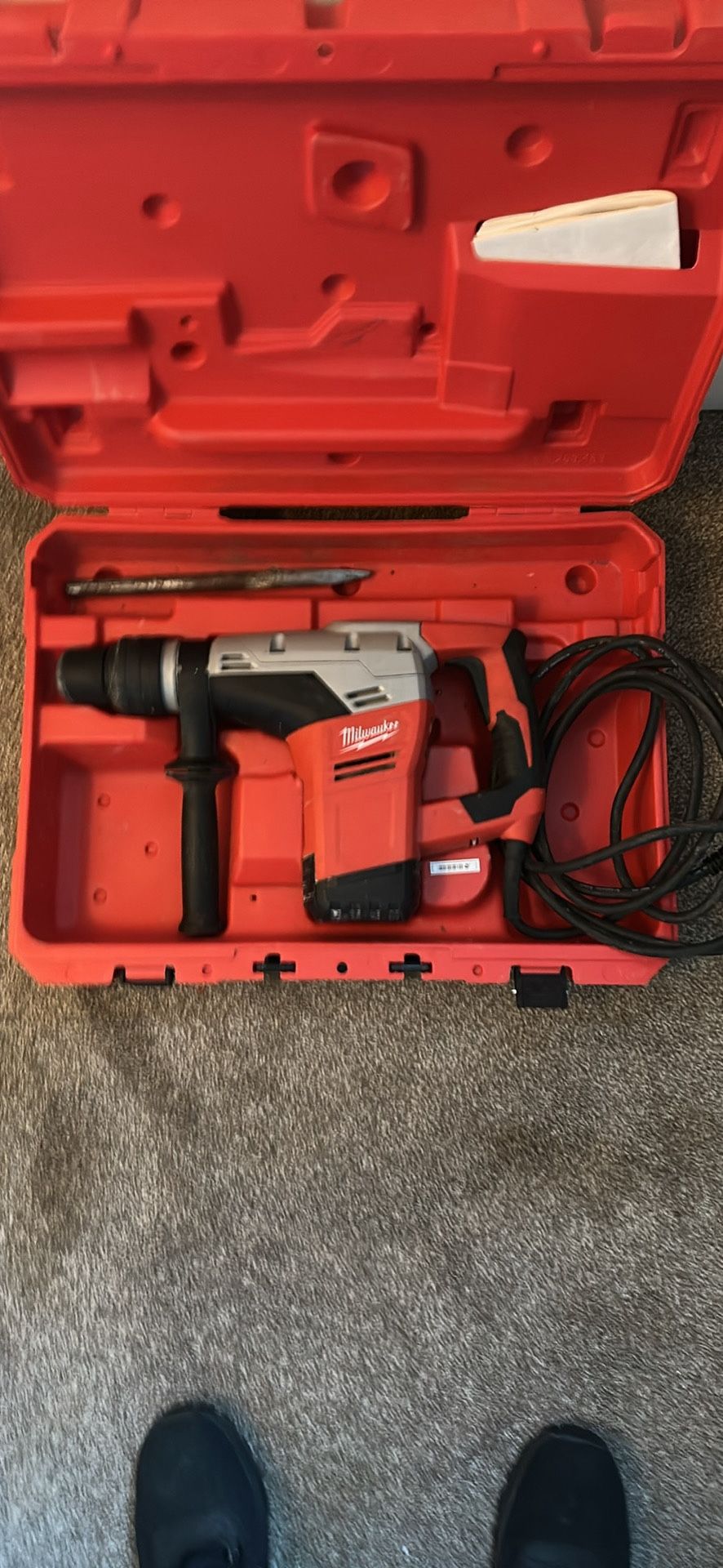 Milwaukee 1-9/6" SDS Max Rotary Hammer Drill With Case