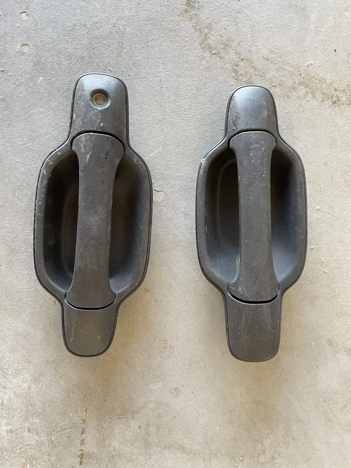 2004 Chevy Colorado Door Handles