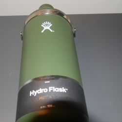 Hydro Flask Oasis Water Jug - Stainless Steel & Vacuum Insulated - Leak Proof Cap - 128 oz, Olive