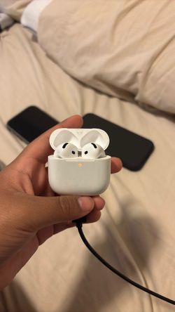 Apple AirPods gen 4