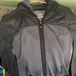 The North Face Sweater Size Small
