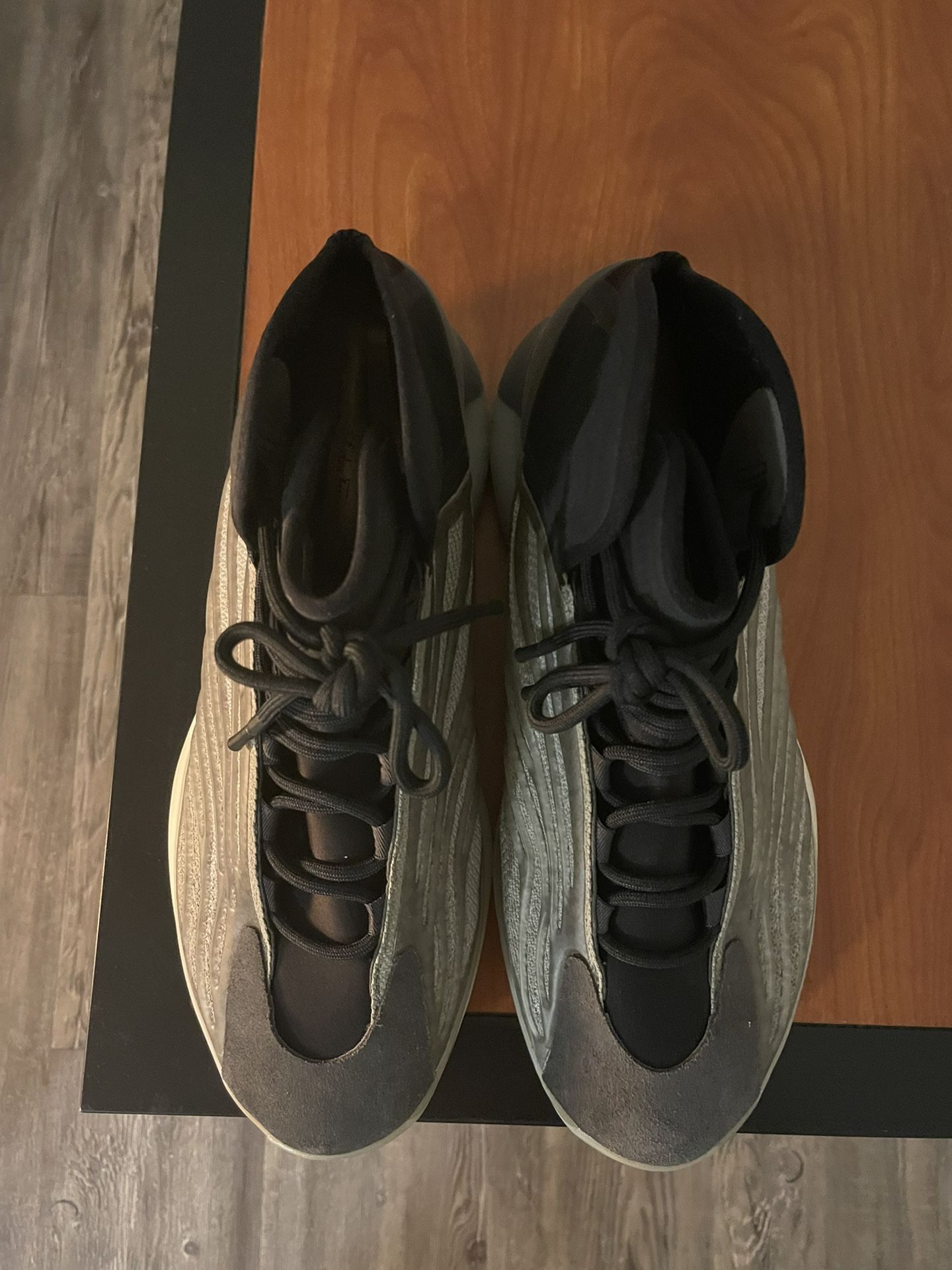 adidas gazelle silver green womens adidas Yeezy QNTM Barium SIZE 8M/9.5W  Fried Hard Blvd