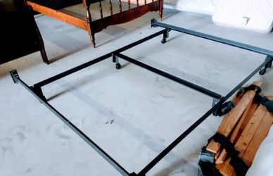 Use Queen And King Size Metal Bed Frame.  Base De Metal
