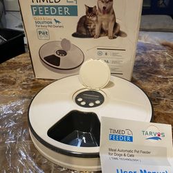 Brand New Pet Timed Feeder 