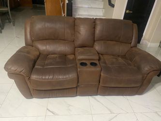 Recliner couches