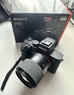 SONY A7iii with lens