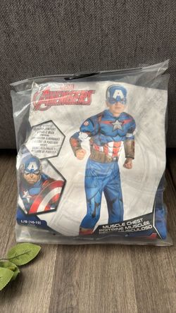 Costume