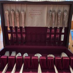 1847 Roger Bros Remembrance Silverware Set