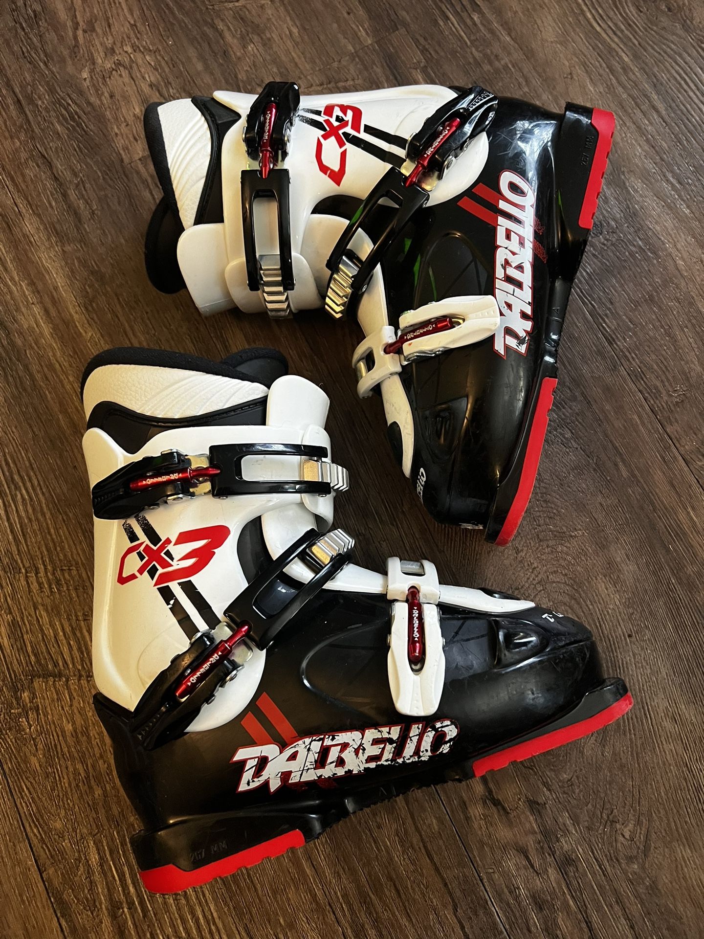 Kids Ski Boots, Mondo Size 23.5, Kid Size 5