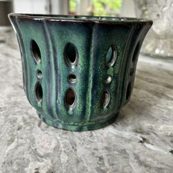 Set Of Ceramic Pots  ( $6 Each) 