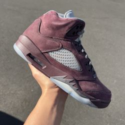 Jordan 5 Burgundy (Size 8.5)