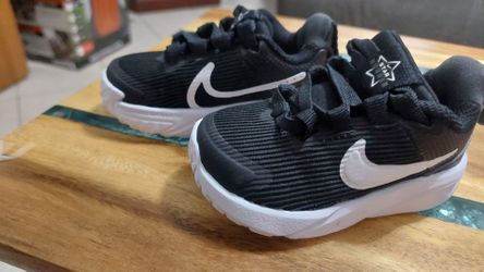 Toddler tennis size 4c