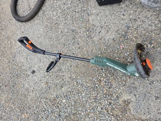 Black and Decker Grass Hog Weed Trimmer