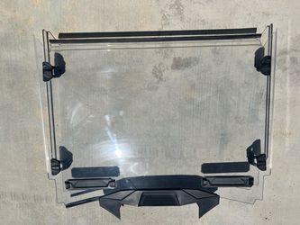 Front windshield hard plastic for a Polaris Razor
