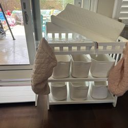 Baby Changing Table And Book Stand 
