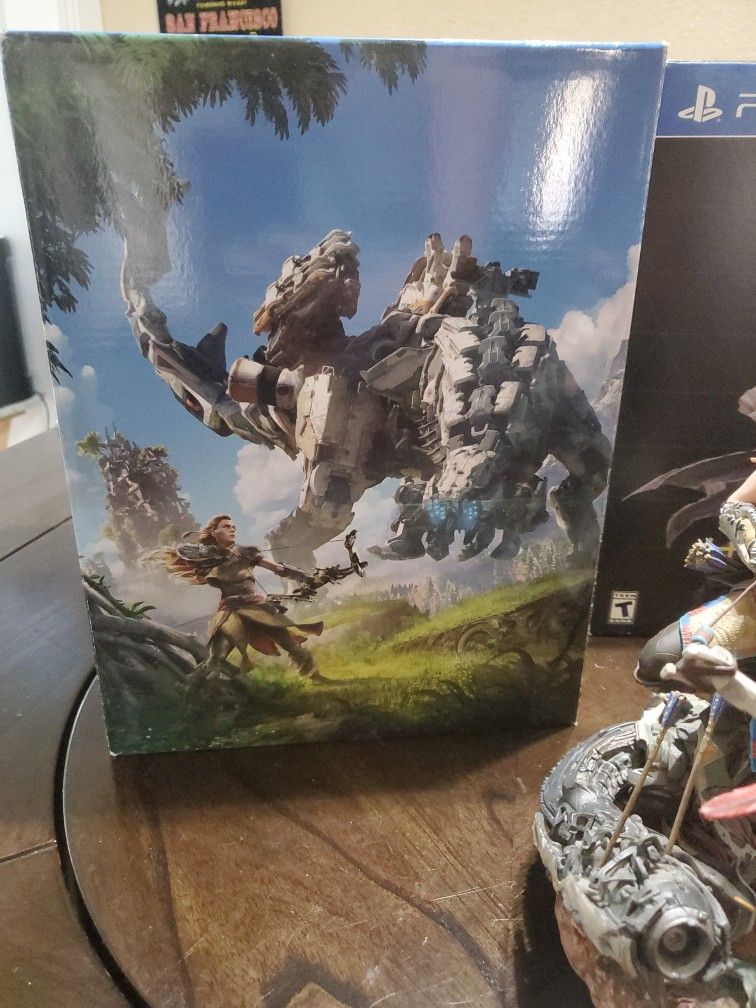 Horizon Zero Dawn Collector's Edition ( No Game)
